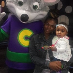 Meet your Posher, Danielle